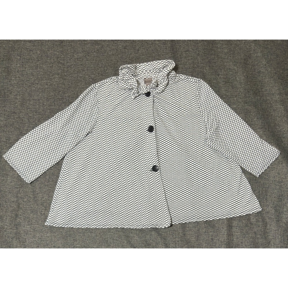 Chico's Womens Size 3 Easywear Jacket Black White Waffle Knit Ruffle Neck